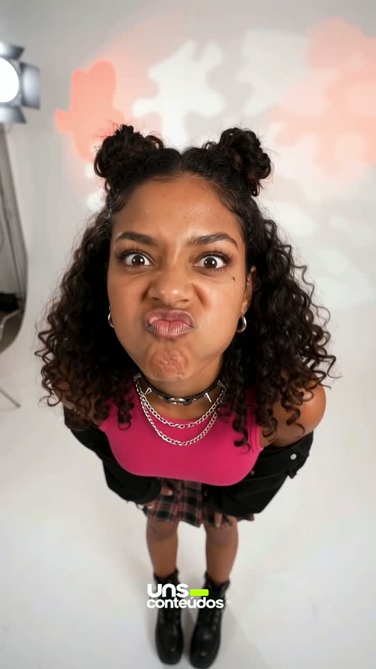 Maya em close espontâneo